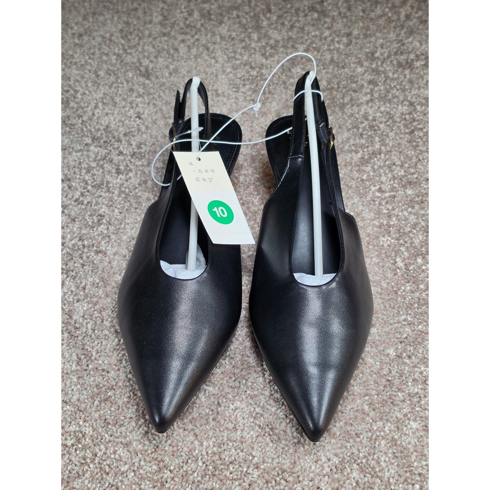 A New Day Samantha Black Slingback Pointed Toe Gold Kitten Heel Size 10 NEW - Picture 1 of 7